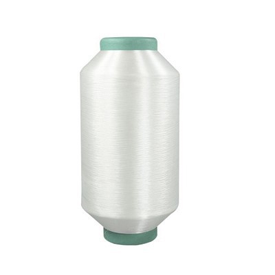 Hilo termofusible tejido con precisión
